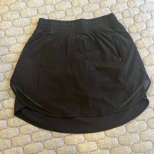 LULULEMON SKIRT TENNIS / GOLF